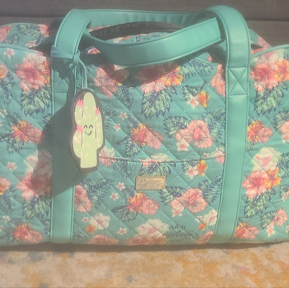 Betsey johnson weekend bag